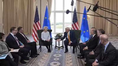 Acuerdo de comercio transatlántico entre Estados Unidos y la UE: un arancel del 15 % impuesto a la mayoría de los productos farmacéuticos y aviones de la UE exentos, mientras que el vino y los licores permanecen en el limbo