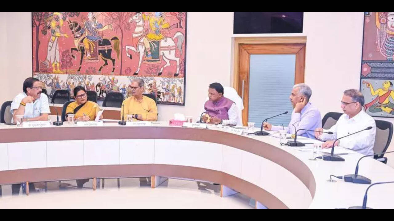 Cabinet nod to electronics component manufacturing, IT policies
