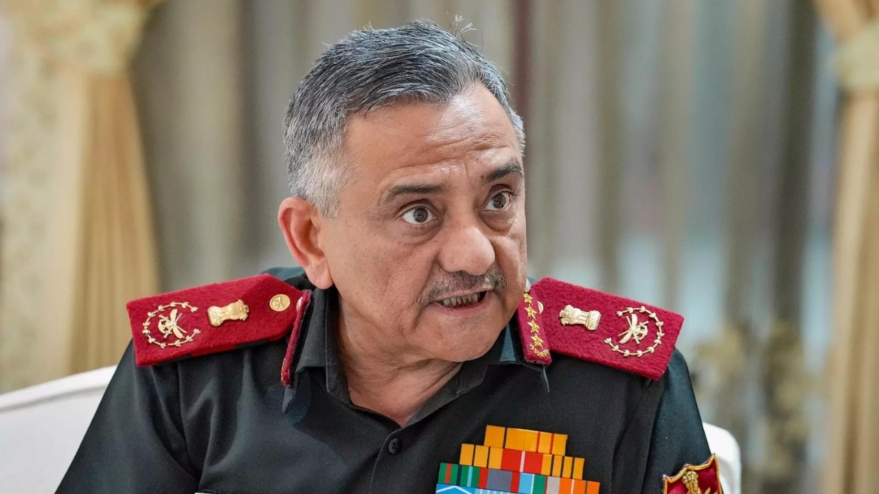 We are a peace-loving nation, but cannot be pacifists': CDS Anil Chauhan's  strong message; highlights future war trends | India News - The Times of  India