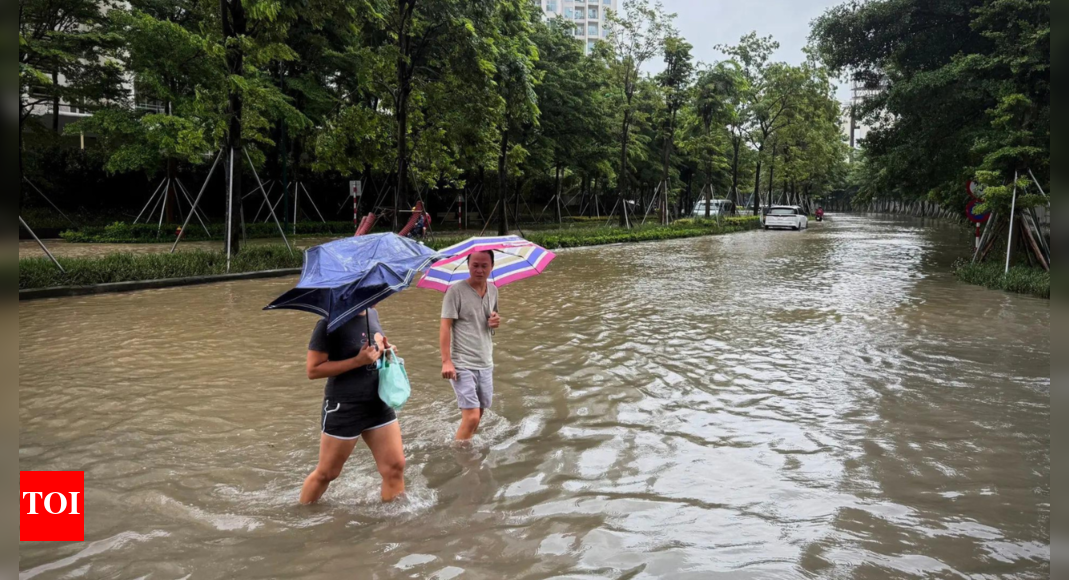Typhoon Kajiki: Storm makes landfall in Vietnam, kills three; thousands displaced