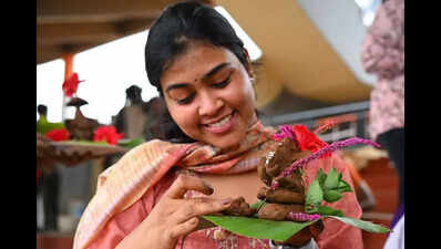 Vijayawada sets world record with 7,730 clay Ganesha idols