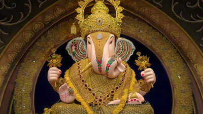 Happy Ganesh Chaturthi 2025: Images, wishes, messages, quotes, pictures and greeting cards