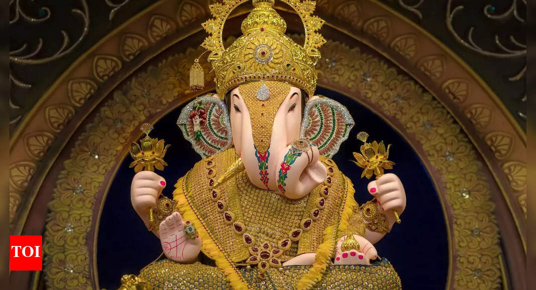 Ganesh Chaturthi 2025: Wishes, Images, and Celebration Details