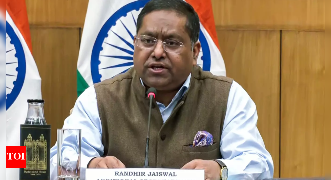 <div>Killing of journalists in Gaza: India expresses shock over loss of lives in Israel strikes; MEA calls it deeply regrettable</div> <div>Killing of journalists in Gaza: India expresses shock over loss of lives in Israel strikes; MEA calls it 'deeply regrettable'</div>