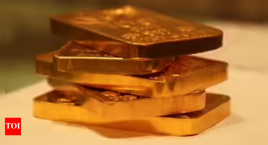 Gold jumps Rs 600 while silver rallies Rs 3,000 – Times of India