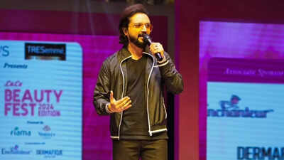 Actor and TV anchor Rajesh Keshav in critical condition after collapsing on the stage