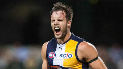 Former West Coast Eagles defender Mitch Brown becomes AFL’s first male player to publicly come out as bisexual