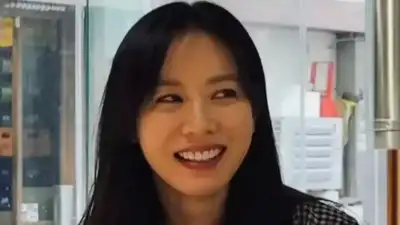 Actress Son Ye Jin sets the record straight as second social media account disappears, netizens speculate the move is related to recent controversy - Report