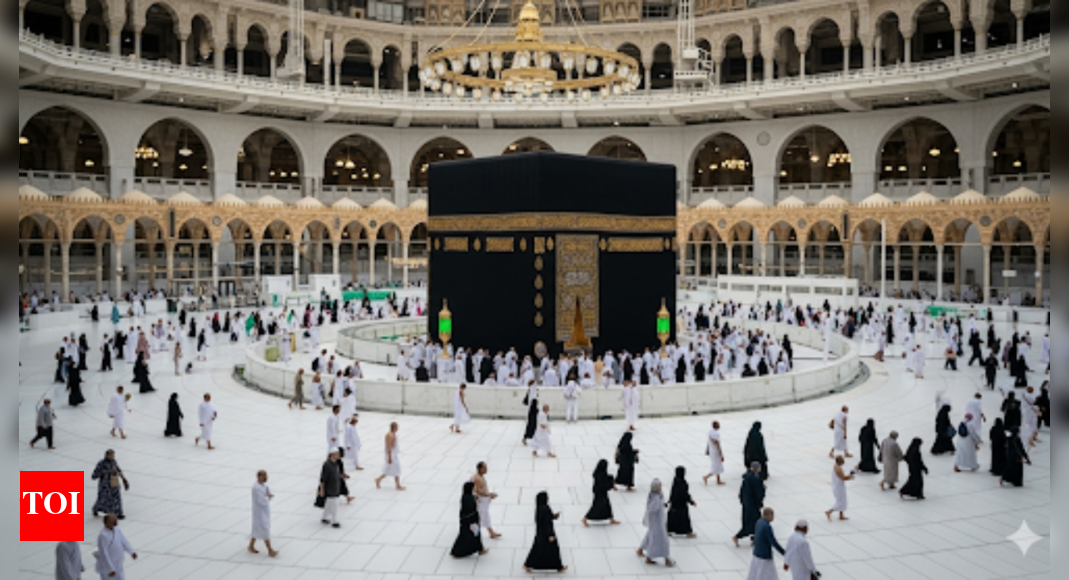 More pilgrims arriving for Umrah 2025 lead Saudi Arabia to ease mosque access and offer sermons in 15 languages