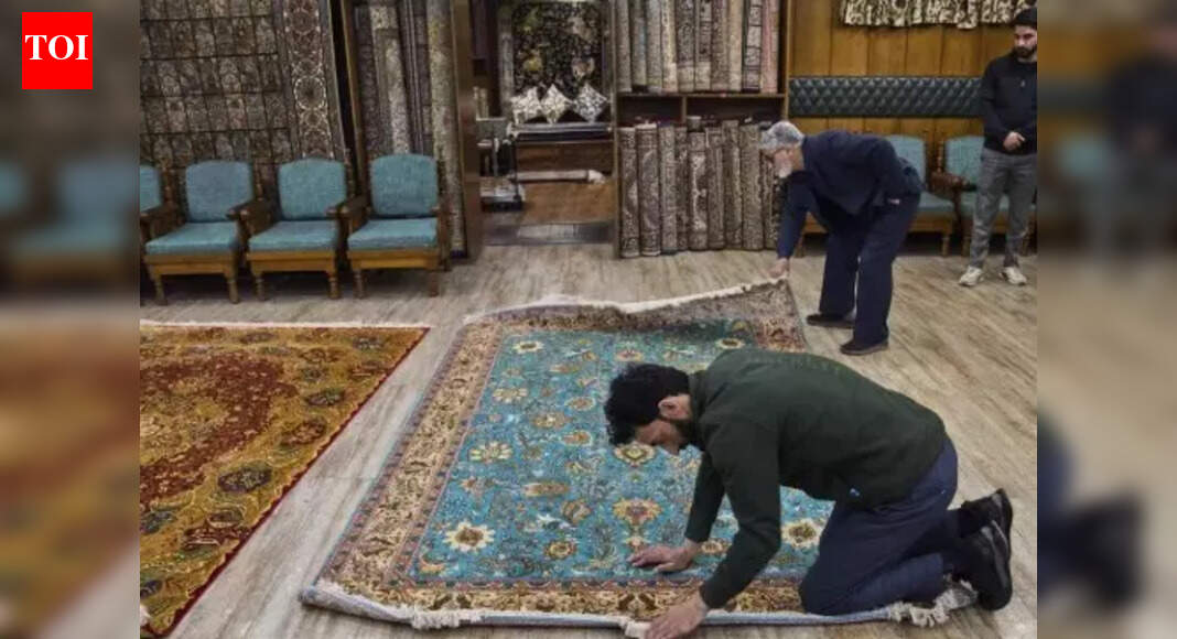 Rug pulled from under carpet industry - The Times of India