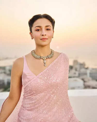 Alia Bhatt is 'mama' Soni Razdan's 'biggest fan'