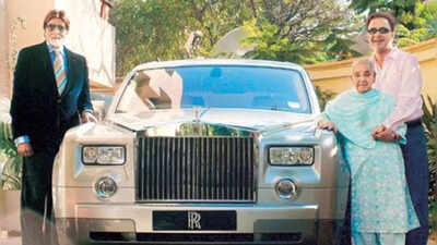  'Tu Lamboo nu gaadi dedi, bewakoof'