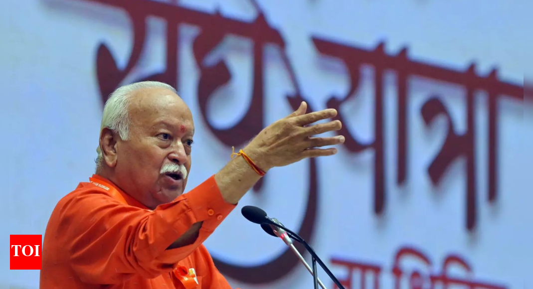 <div>'No manbhed': Mohan Bhagwat on BJP-RSS ties; addresses next BJP chief question</div>