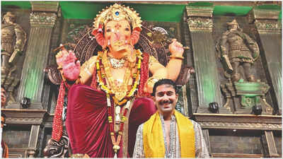  Visits Khetwadicha Ganraj; see pics! Says when I was a kid, people would call me Little Modak