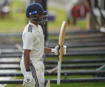 Duleep Trophy 2025: Unbeaten Ton Power Central Zone of Danish Malvire