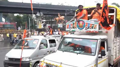  Manoj Jarange supporter challenges govt; demands CM's resignation