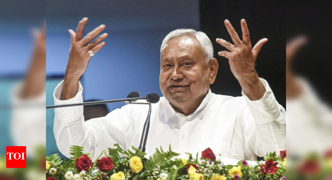 <div>Rs 10,000 to start venture: Nitish Kumar announces ‘Mahila Rojgar Yojana’; all you need to know</div> <div>'Rs 10,000 to start venture': Nitish Kumar announces ‘Mahila Rojgar Yojana’; all you need to know</div>