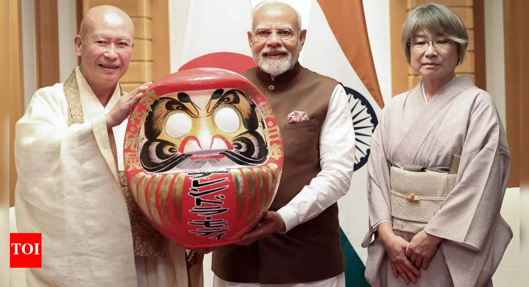 What is Daruma Doll gifted to PM Modi in Japan? Why the Indian-origin doll has no limbs, eyes