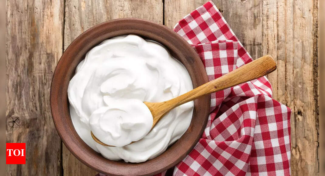 8 surprising health benefits of eating yoghurt at night