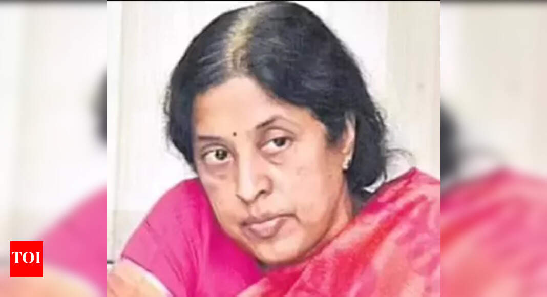 SC stays trial against IAS officer Srilakshmi in illegal mining case