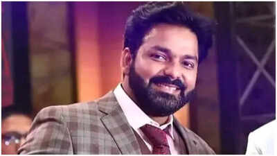 Bhojpuri actor Pawan Singh faces backlash after inappropriately touching co-star Anjali Raghav’s waist on stage