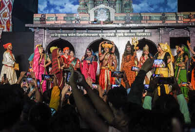 What Makes Pune's Ganeshotsav Dekhavas a Must-See Cultural Experience?