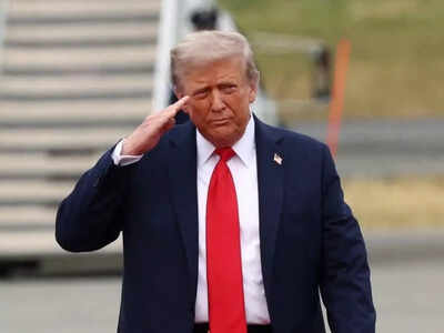 ‘Is Trump dead?’: Rumors quashed as US president spotted golfing in Virginia with grandkids - See pics