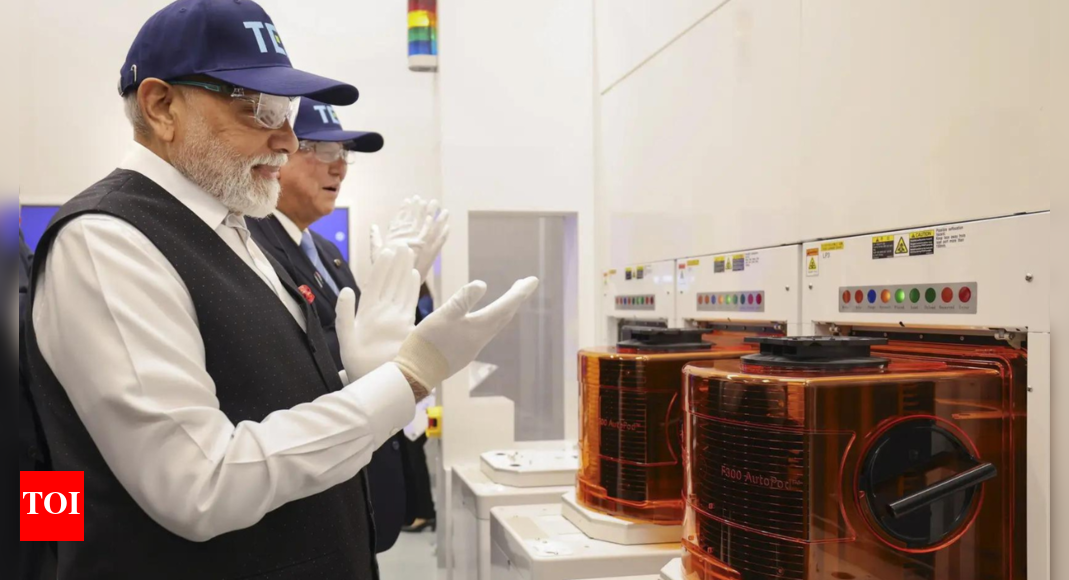 <div>PM Modi Sendai visit: Indias semiconductor sector set to get Japan boost</div> <div>PM Modi Sendai visit: India's semiconductor sector set to get Japan boost</div>