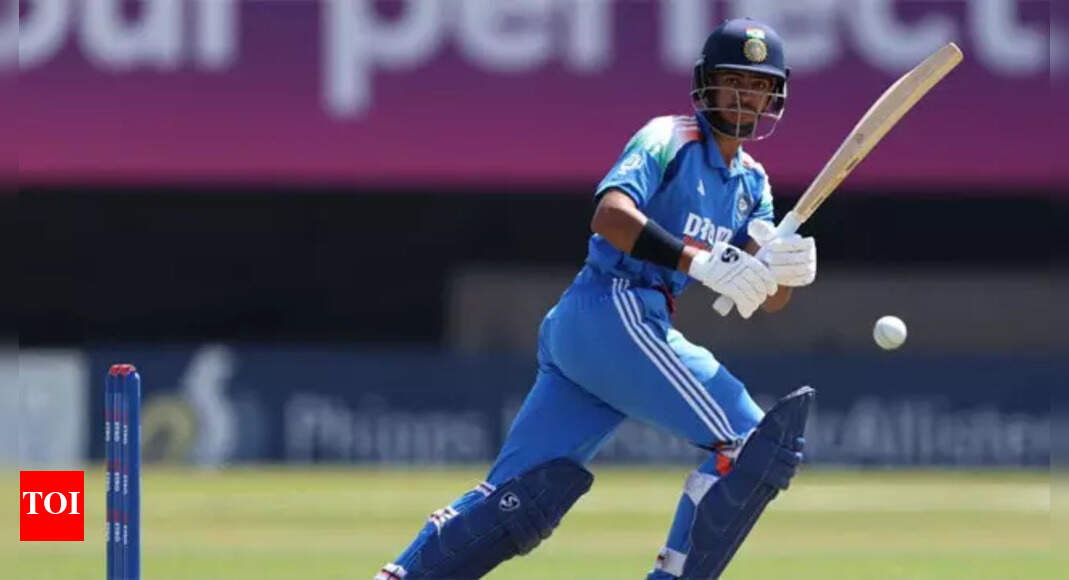 Vihaan Malhotra: Sacrificed his batting position for Vaibhav Suryavanshi and Ayush Mhatre, now creating his own space