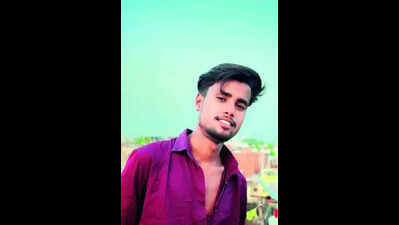 19-year-old stabbed to death, cousin injured in Delhi; CCTV shows 4 armed attackers, assailants flee after robbing delivery boy’s scooter