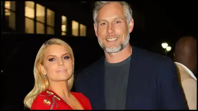 Jessica Simpson and Eric Johnson spark reconciliation rumors; jet off to Las Vegas together - Deets inside