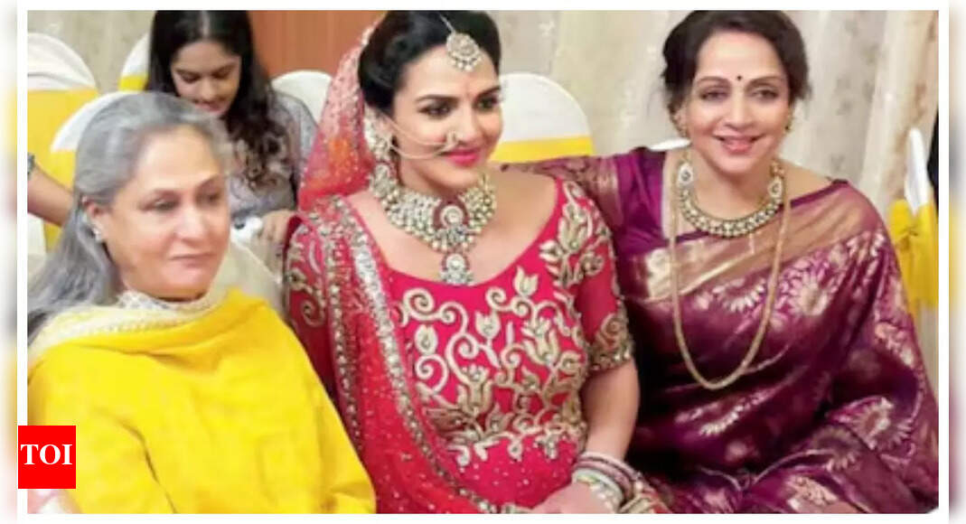 Pregnant Esha Deol renewed vows with Bharat Takhtani, Hema Malini and Jaya Bachchan performed rituals; couple now separated | – The Times of India