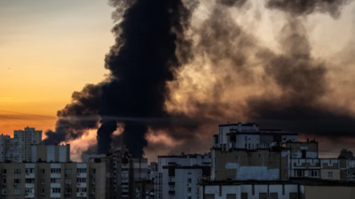  Russia says 21 Ukrainian drones destroyed; Kyiv hits Russian oil infrastructure