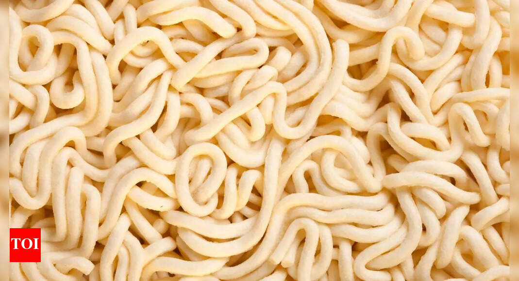 Why eating raw noodles is dangerous: Causes digestive issues, cancer risk, diabetes and heart problems
