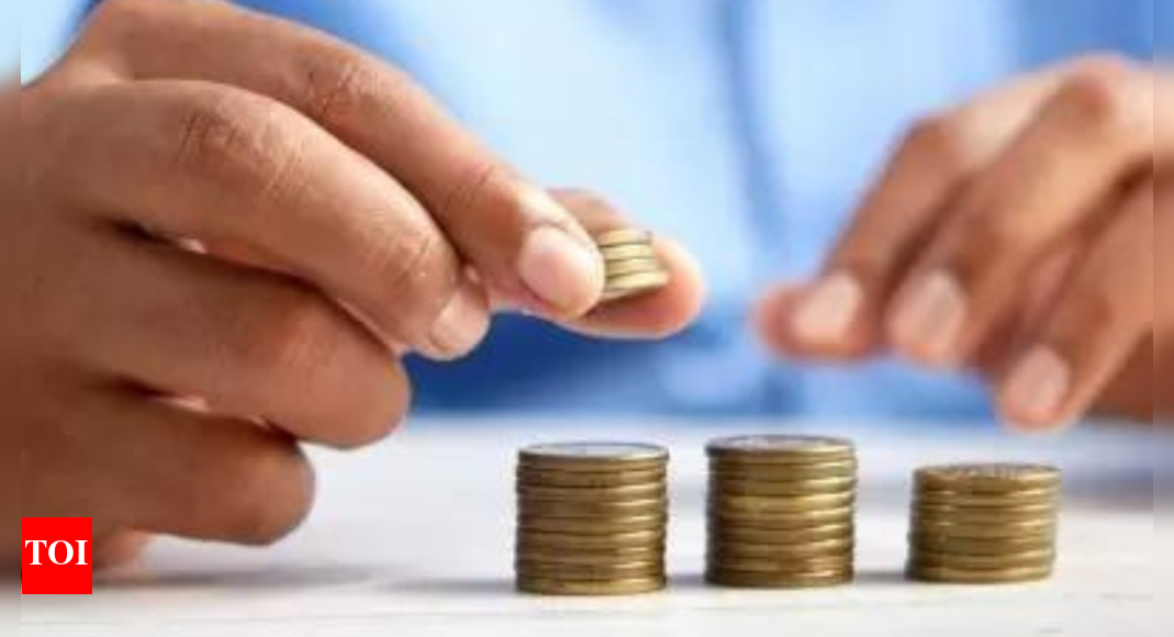 FPI outflow hits six-month high: Rs 34.99 crore offloaded in August; US tariffs, high valuations fuel pull-out