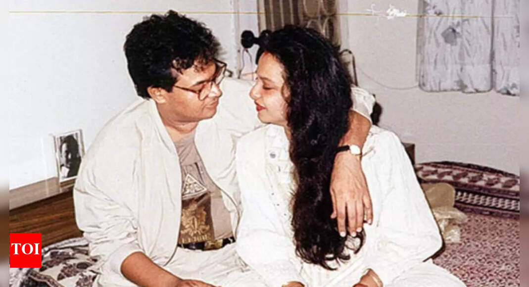Rekha was called a 'witch' and 'national vamp' after husband Mukesh Aggarwal's death: 'What did I do wrong?'