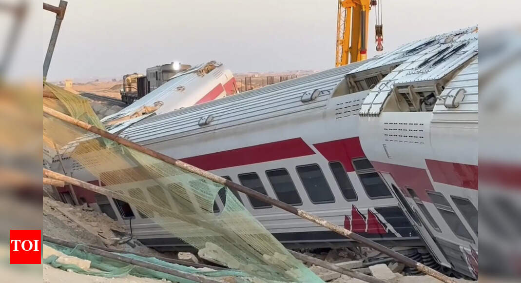 Egypt train derails: At least 3 killed, 94 injured; 30 ambulances deployed to transfer injured