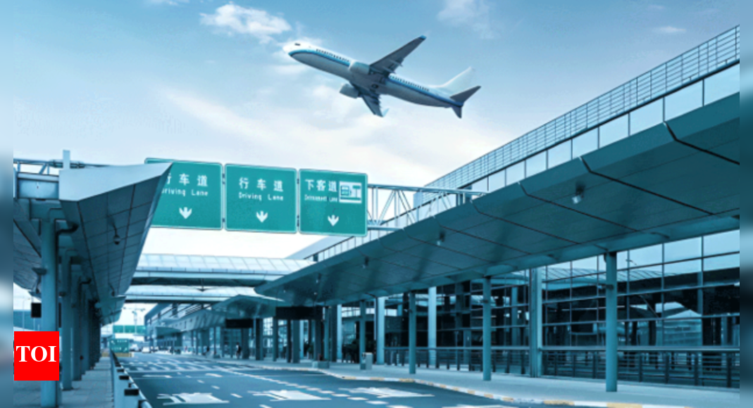 Baggage delay, dirty toilets could result in airport fee cuts Baggage delay, dirty toilets could result in airport fee cuts