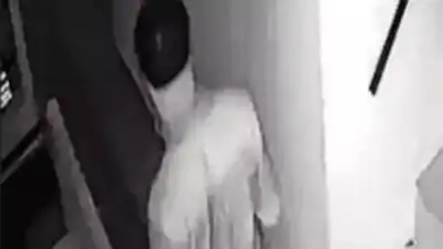 Knife-wielding stranger sexually harasses girl at PG in Bengaluru; flees with Rs 2,000