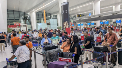 Airport operators may soon face cut in user fee paid by flyers