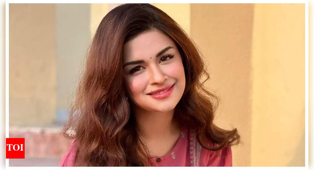 Avneet reacts to trolling after Virat liked her post