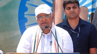 'Has a habit of chori': Mallikarjun Kharge targets PM Modi; questions Nitish’s socialism
