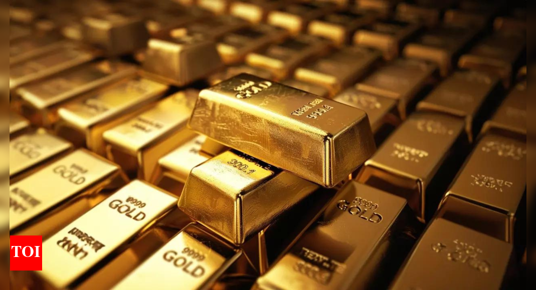 Gold rate today: Prices hit all-time high of Rs 1.05 lakh per 10g, silver nears Rs 1.26 lakh on global cues – The Times of India