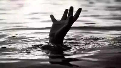Four students saved from drowning at Marina beach