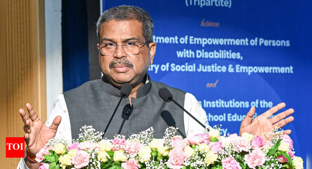 <div>Trust NCERT, its key to Samridhh Bharat: Pradhan</div> <div>Trust NCERT, it's key to Samridhh Bharat: Pradhan</div>