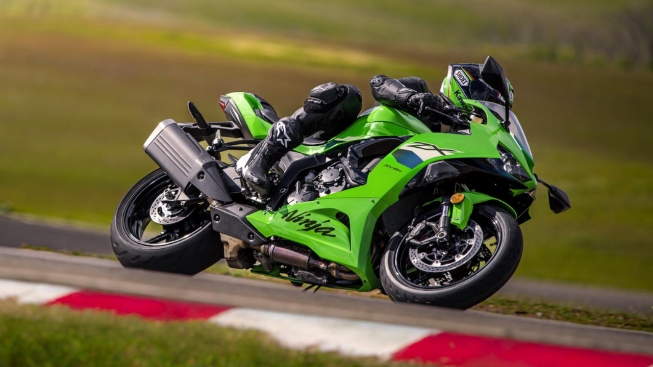 2026 Kawasaki Ninja ZX-6R launched in India at Rs 11.69 lakh