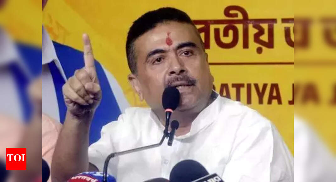 <div>Bengal assembly disruptions: Suvendu Adhikari suspended from remaining session; claims unethically forced out</div> <div>Bengal assembly disruptions: Suvendu Adhikari suspended from remaining session; claims 'unethically forced out'</div>