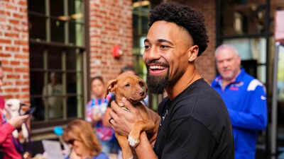 Bills' WR Khalil Shakir's heroic rescue of 19 dogs wins Charissa Thompson's heartfelt applause and inspires fans everywhere