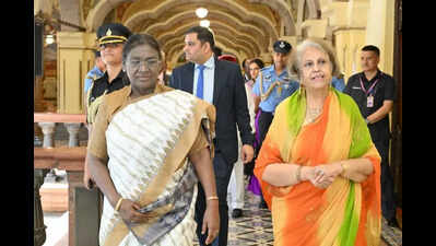 President Murmu enjoys authentic Mysuru breakfast during her palace visit