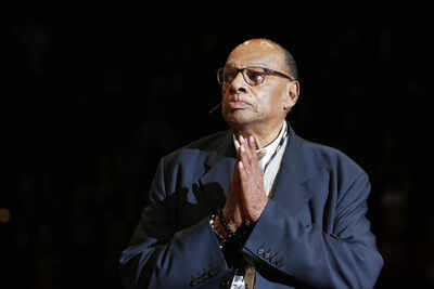 Former basketball coach and Nike executive George Raveling dies at 88 - Cause of death